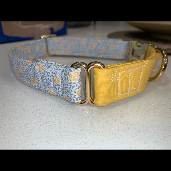 NEW - Beautiful Dog Collar - Two Toned, Yellow & Blue - Size:Large 18 - 22inch - Picture 6 of 14